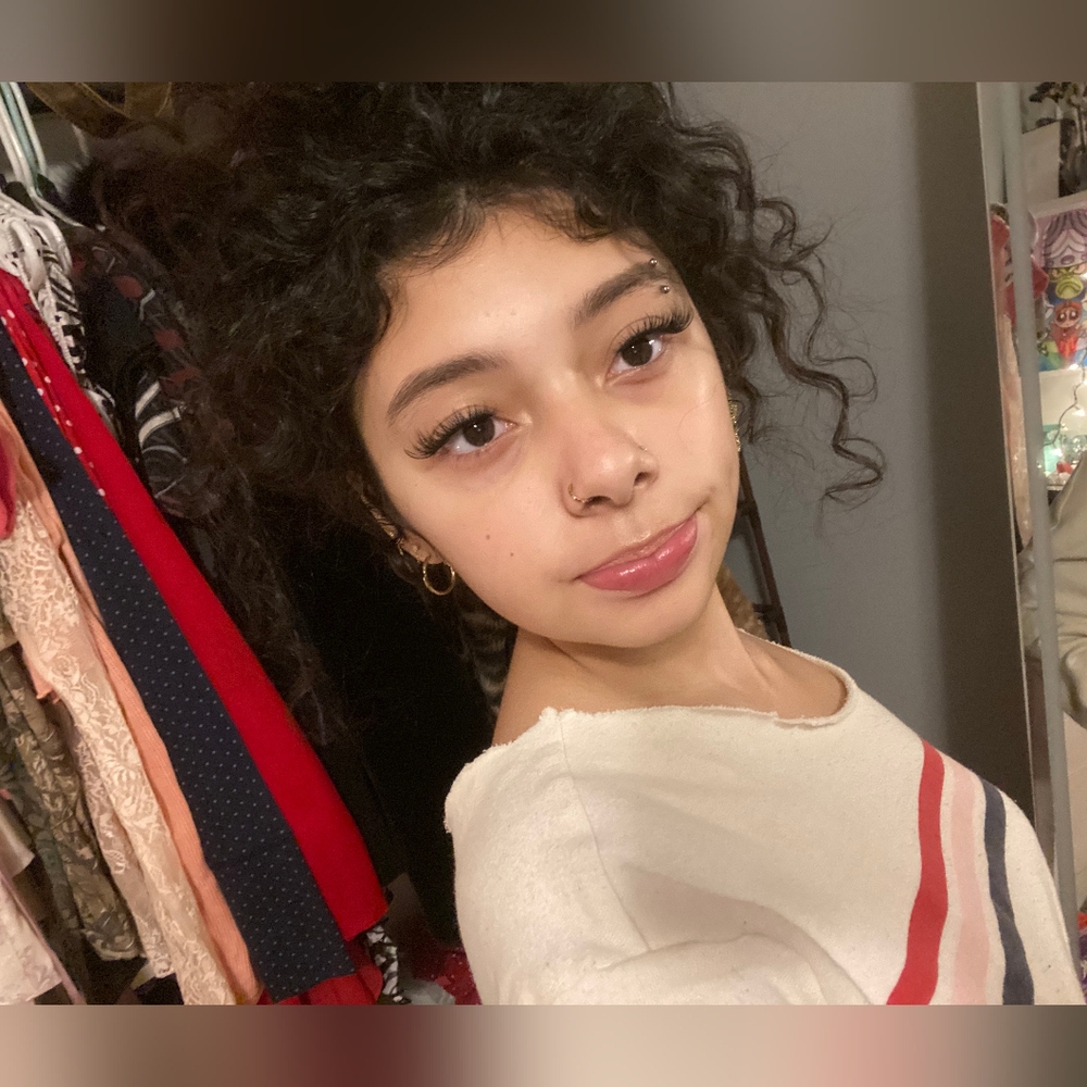 Meet your Posher, Alysiana